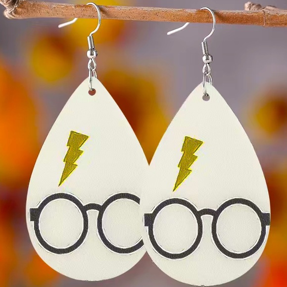 Harry Potter Leather Earrings - Picture 1 of 6